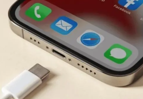 管城回族苹果15维修分享iPhone15改USB-C接口后能和安卓用户互借充电器吗 